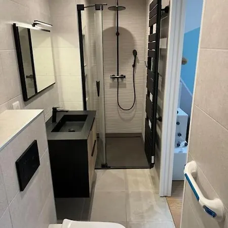 빌라 De Luxe Piscine Jacuzzi