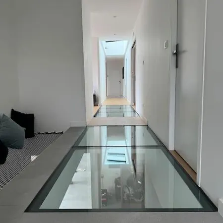 빌라 De Luxe Piscine Jacuzzi *