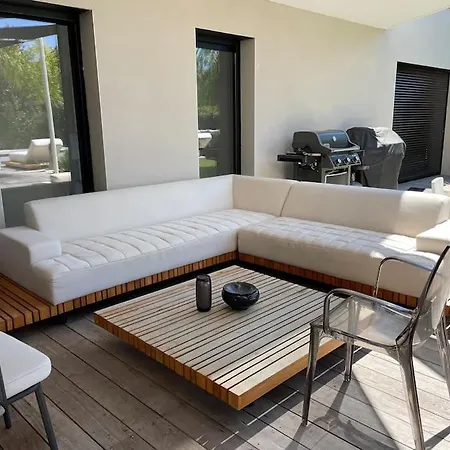 De Luxe Piscine Jacuzzi Willa Pérols